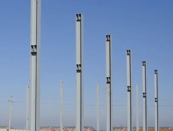 Металлические столбы: как они помогают строить крутые здания?